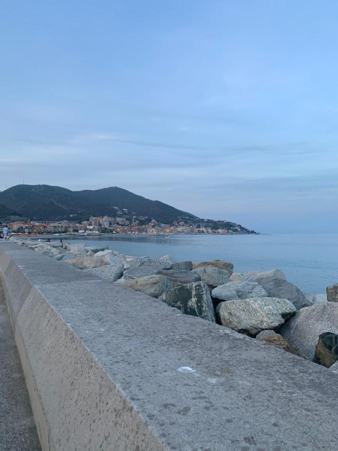 Apartament Casa Erika Fronte Mare Varazze Zewnętrze zdjęcie